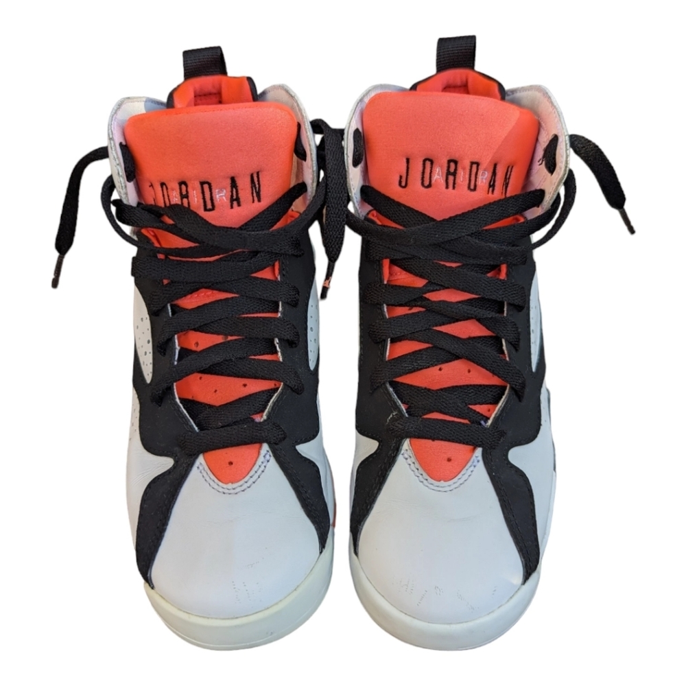 Nike Air Jordan Retro 7 Hot LavaColor: White Black Hot Lava Wolf GraySize‎ Sz 5Y